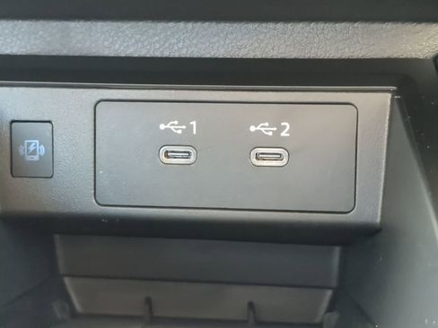 Used 2026 Nissan Kicks SV image 19