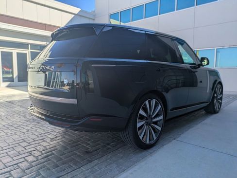 New 2026 Land Rover Range Rover SV AWD/4WD image 4