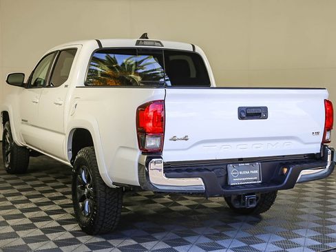 Used 2022 Toyota Tacoma SR5 image 6