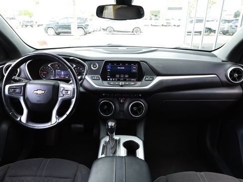 Used 2020 Chevrolet Blazer LT FWD image 29
