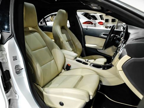 Used 2019 Mercedes-Benz CLA 250 image 39