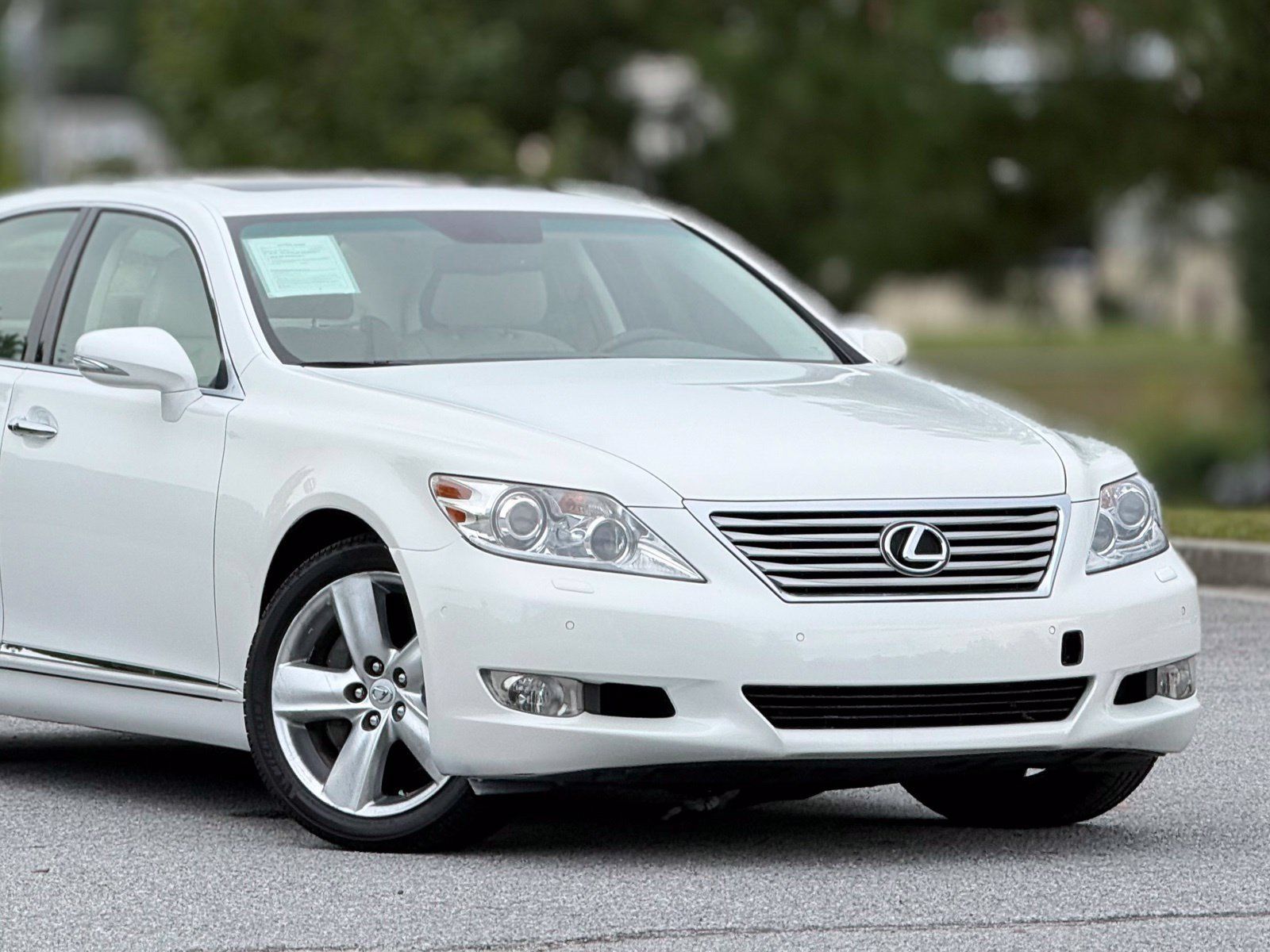 Used 2011 Lexus LS 460 w/ Comfort Pkg RWD image 48