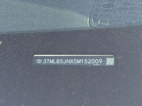 Certified 2025 Toyota Tacoma SR5 image 16