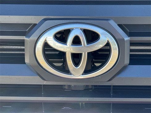 Used 2024 Toyota Tacoma 4x4 Double Cab image 33