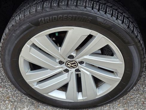 Used 2020 Volkswagen Atlas Cross Sport SEL image 46