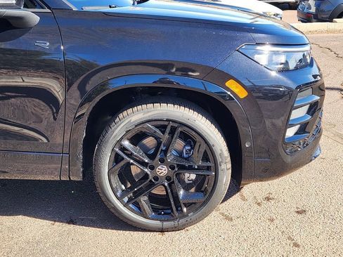 New 2026 Volkswagen Tiguan SE R-Line image 28