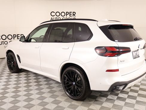 New 2026 BMW X5 xDrive40i w/ M Sport Package image 23