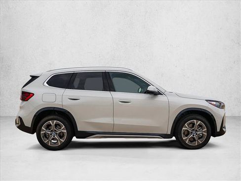 New 2027 BMW X1 xDrive28i AWD/4WD image 4