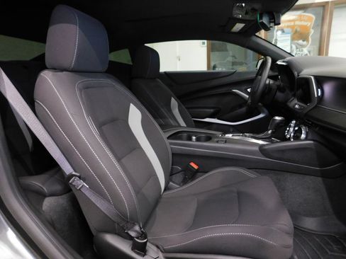 Used 2018 Chevrolet Camaro SS RWD image 71
