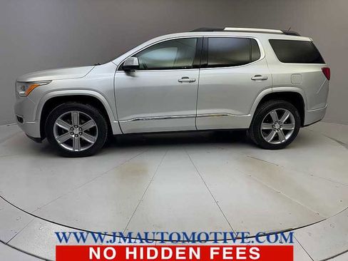 Used 2019 GMC Acadia Denali image 2