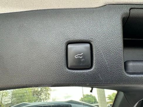 Used 2023 Ford Escape ST-Line image 28