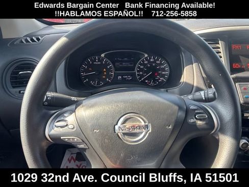Used 2014 Nissan Pathfinder S AWD/4WD image 18
