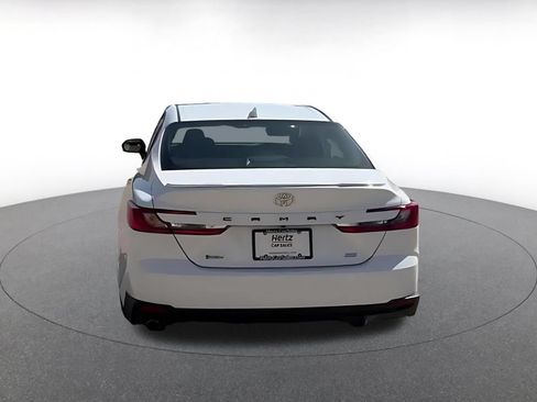 Used 2026 Toyota Camry SE FWD image 12