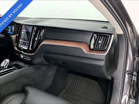 Certified 2023 Volvo XC60 T8 Ultimate w/ Climate Package AWD/4WD image 19