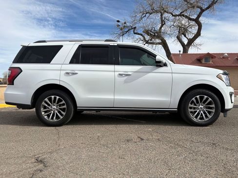 Used 2018 Ford Expedition Limited image 2