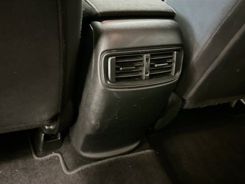 Used 2018 Honda CR-V LX image 27