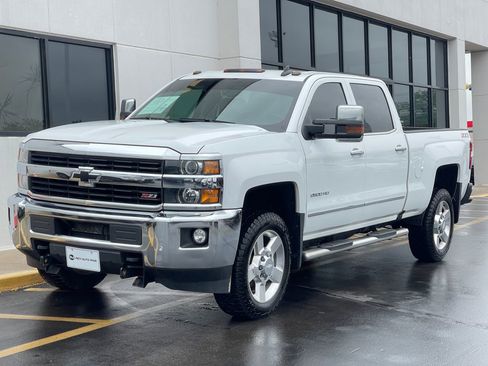 Used 2017 Chevrolet Silverado 2500 LTZ w/ Vortec Plus Package image 4