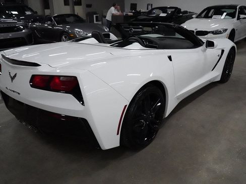 Used 2019 Chevrolet Corvette Stingray Convertible w/ 2LT Preferred Equipment Group RWD image 11