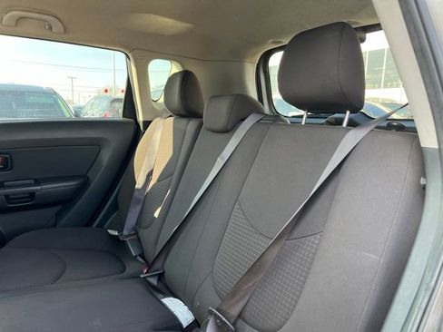 Used 2013 Kia Soul Base image 32