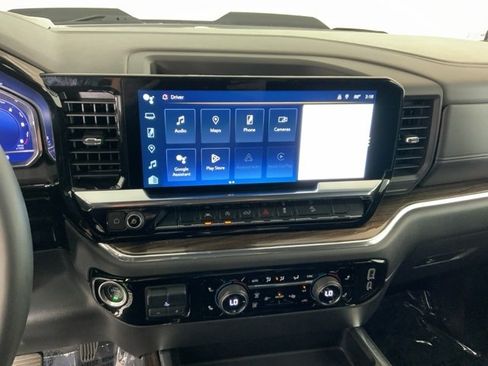 Used 2024 Chevrolet Silverado 1500 LT Trail Boss image 17