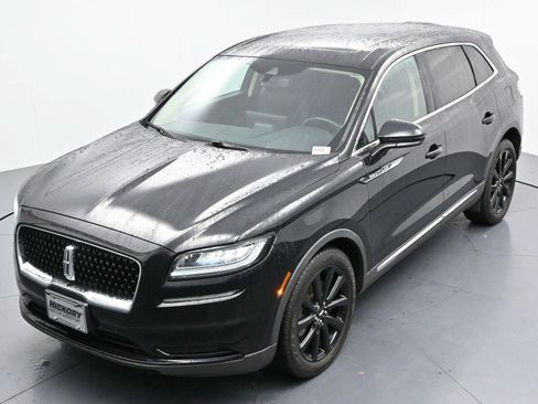 Used 2022 Lincoln Nautilus Reserve w/ Monochromatic Package AWD/4WD image 36