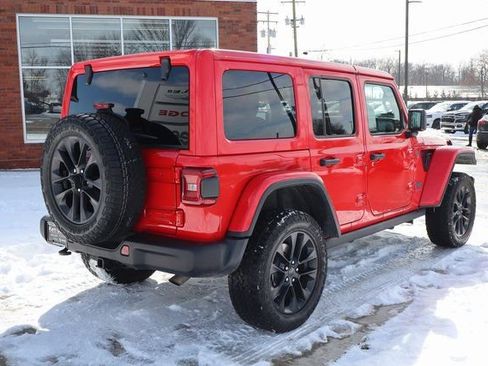 Used 2025 Jeep Wrangler Unlimited Sahara image 35