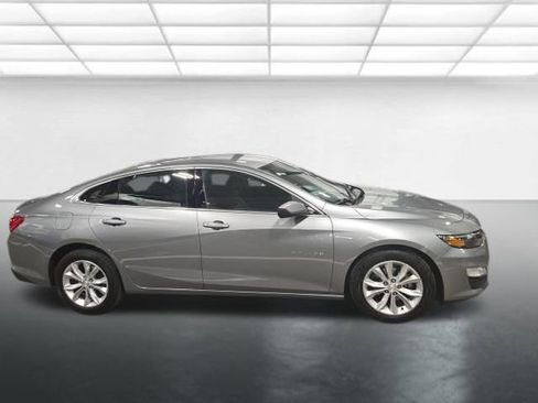 Used 2024 Chevrolet Malibu LT image 3