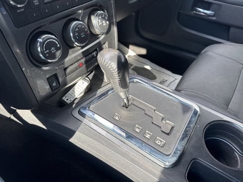 Used 2012 Dodge Challenger SXT Plus image 18