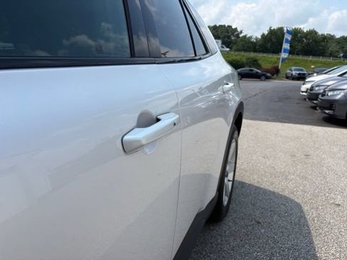 Used 2024 Honda Prologue EX image 19