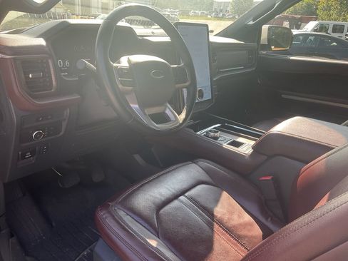 Used 2022 Ford Expedition Max Limited RWD image 15