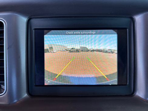 Used 2022 Dodge Charger SXT RWD image 20