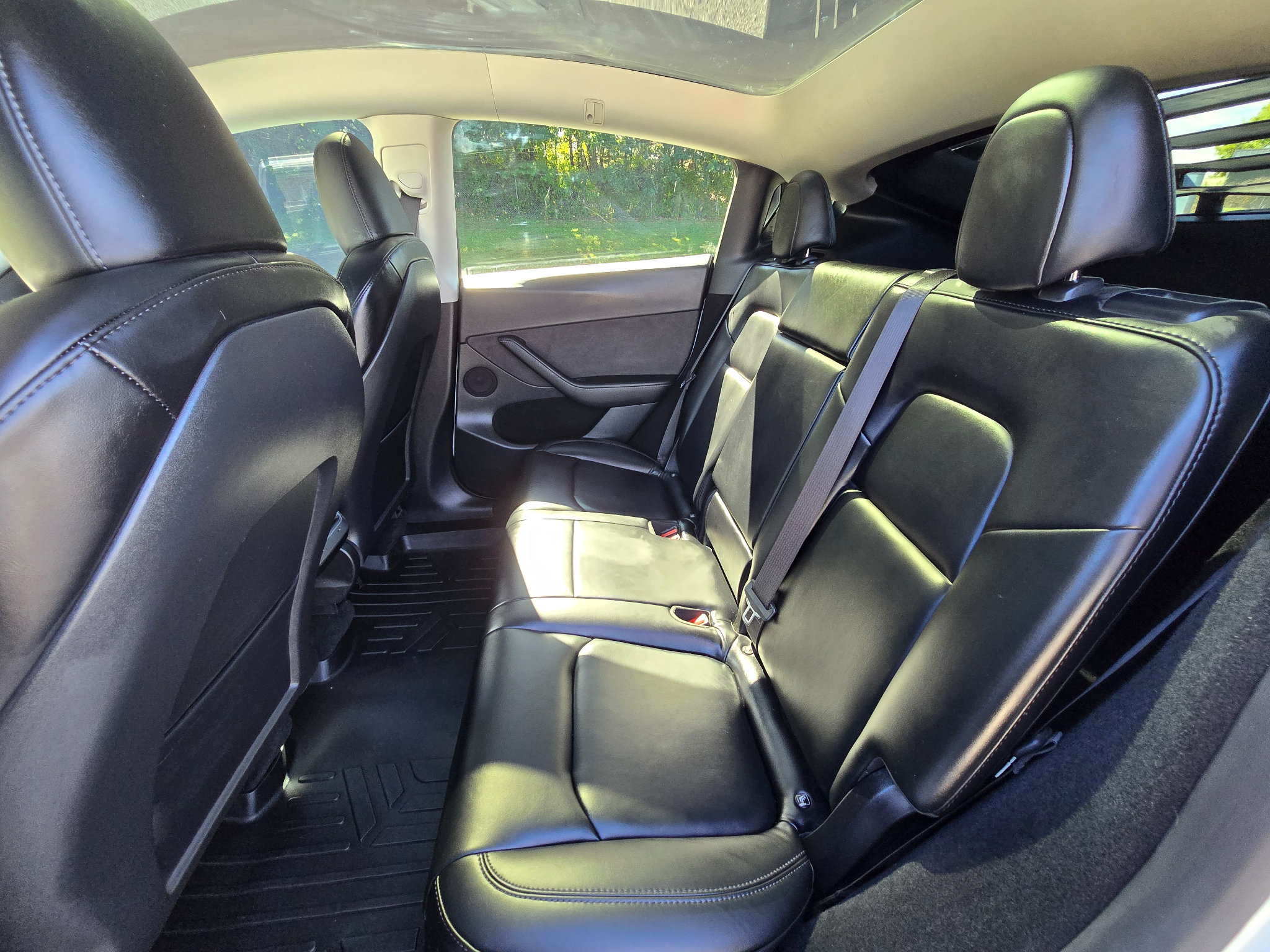 Used 2023 Tesla Model Y Performance AWD/4WD image 18