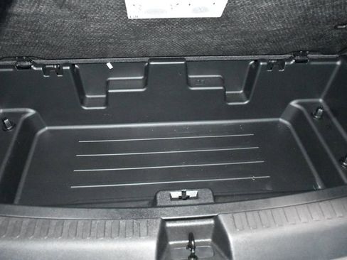 Used 2024 GMC Acadia AT4 w/ Super Cruise Package image 31