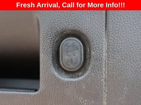Used 2015 Chevrolet Suburban LT w/ Luxury Package AWD/4WD image 19