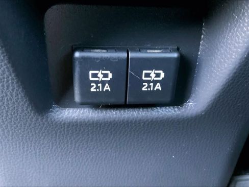 Used 2020 Toyota RAV4 Limited image 33