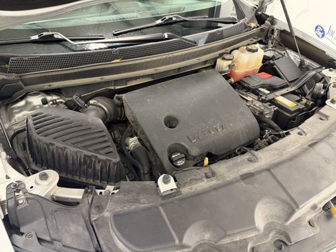 Used 2019 Chevrolet Traverse LT image 32