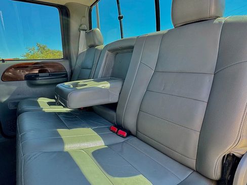Used 2004 Ford F250 Lariat image 27