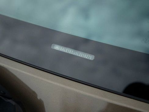 Used 2020 Land Rover Defender 110 HSE image 36