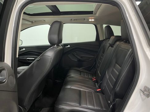 Used 2019 Ford Escape Titanium image 31