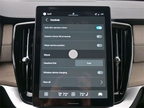 New 2026 Volvo XC90 B5 Plus w/ Protection Package Premier image 19