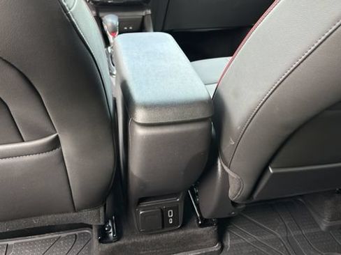 Used 2025 Chevrolet TrailBlazer RS w/ Convenience Package FWD image 20