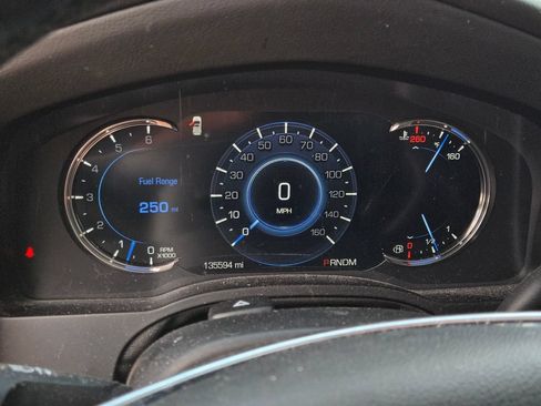 Used 2016 Cadillac Escalade Premium RWD image 29
