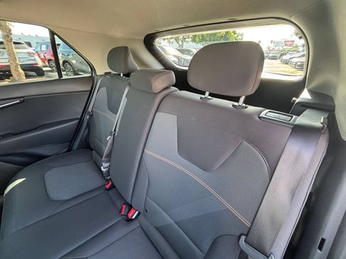 Used 2026 Kia Niro LX FWD image 25