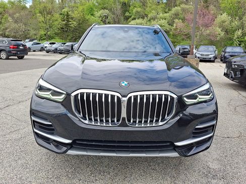 Used 2022 BMW X5 xDrive40i w/ Premium Package AWD/4WD image 2
