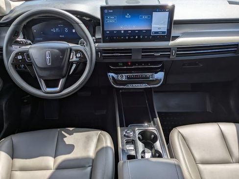 Certified 2023 Lincoln Corsair FWD image 15