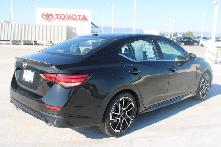 Used 2024 Nissan Sentra SR w/ SR Premium Package FWD image 3