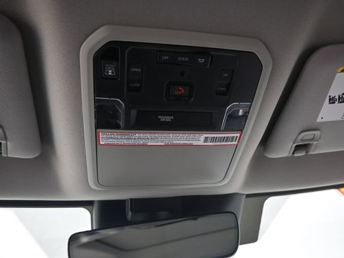 Used 2022 Toyota Tundra Limited image 39