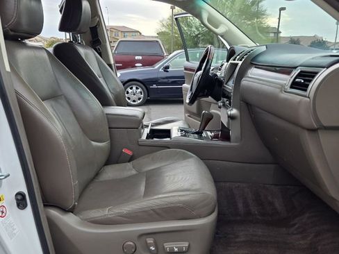Used 2011 Lexus GX 460 image 22