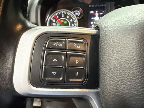 Used 2020 RAM 2500 Big Horn w/ Level 1 Equipment Group AWD/4WD image 12