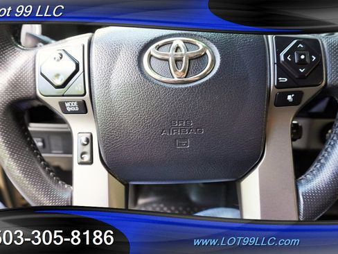 Used 2017 Toyota Tacoma SR5 w/ Tow Package AWD/4WD image 28